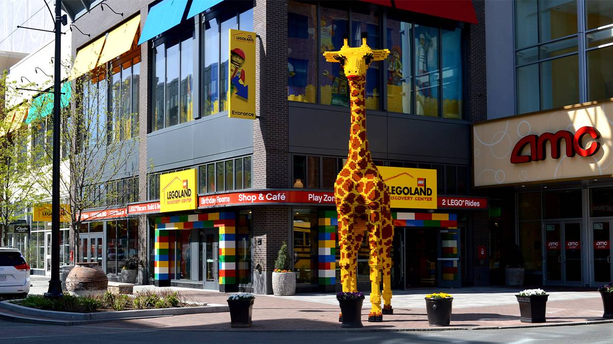 Giant LEGO Giraffe on display outside of the LEGOLAND Discovery Center in Boston, Massachusetts