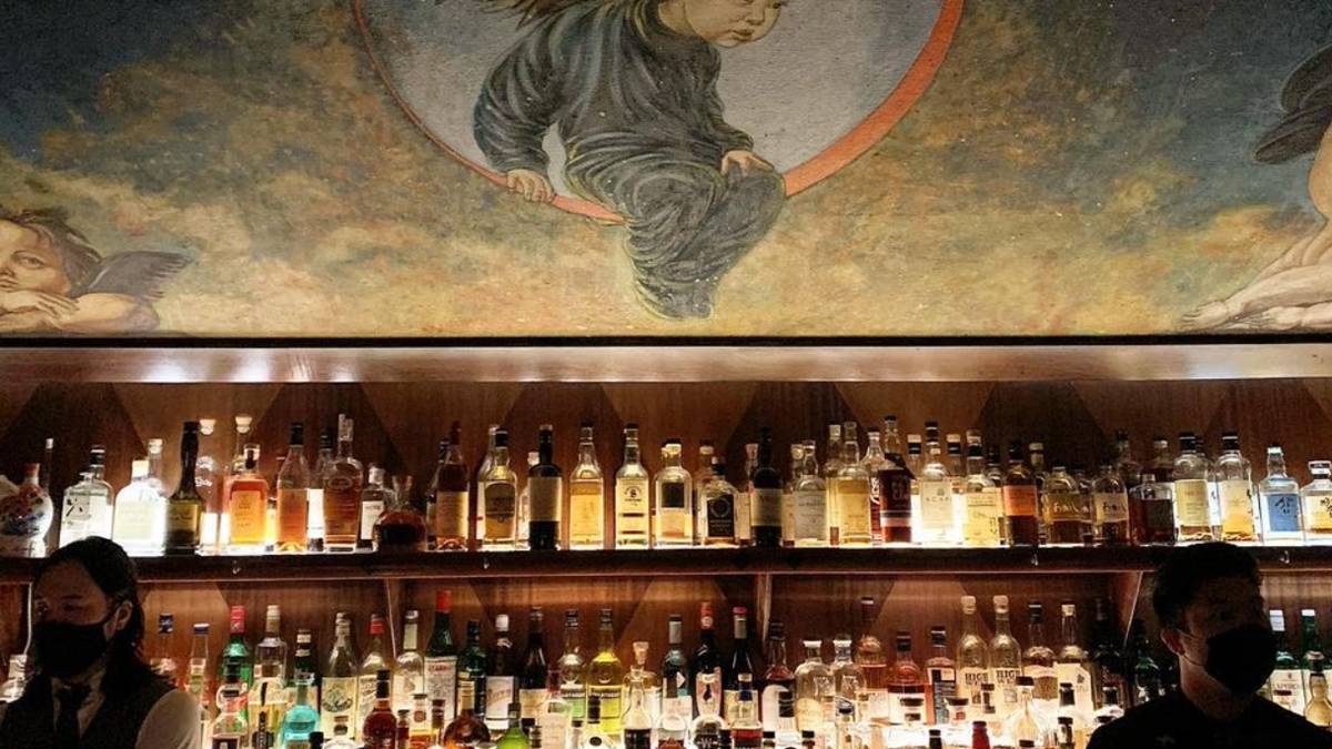 nyc-new-york-usa-angels-share-bar-alcohol
