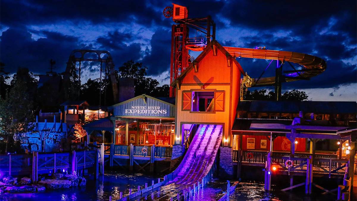 branson-missouri-usa-silver-dollar-city-moonlight-madness