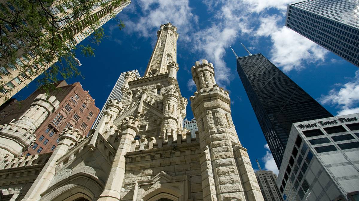 chicago-illinois-usa-chicago-water-tower